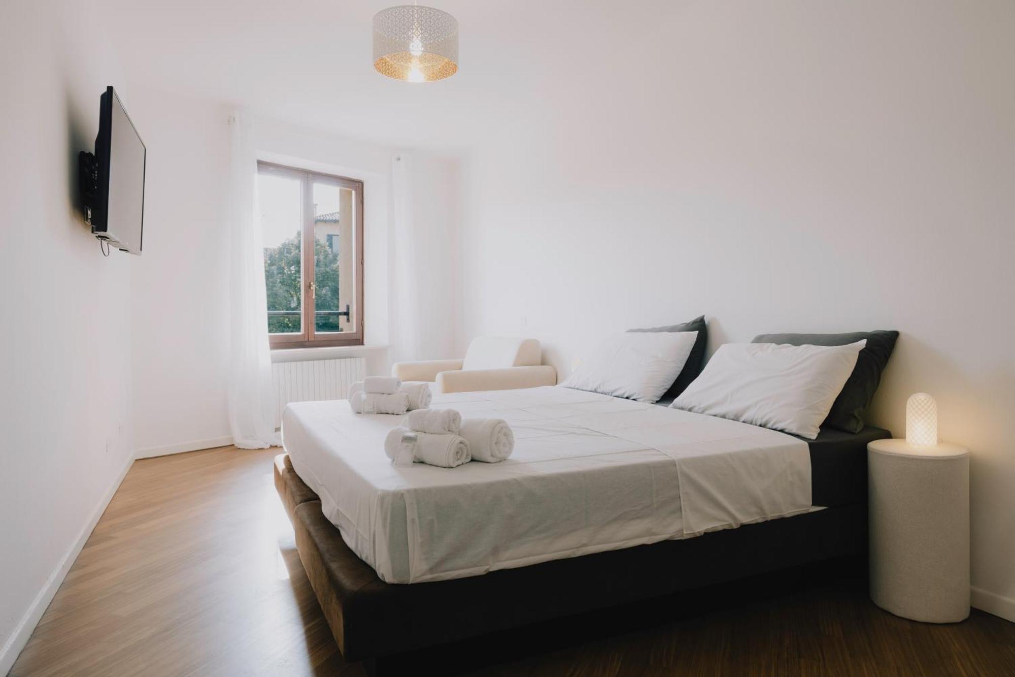Cavour Luxury Apartments 베로나 외부 사진